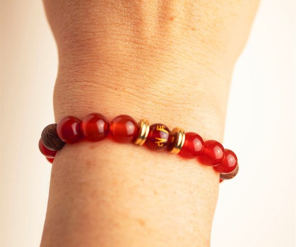 Lithothérapie au poignet : les bracelets pour harmoniser chaque chakra