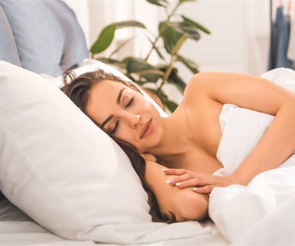 Vaincre l’insomnie : top 6 des herbes médicinales pour un sommeil paisible