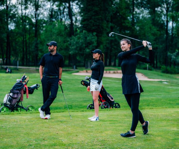 Swing et sérénité : séjours golf en france pour allier passion du sport et bien-être